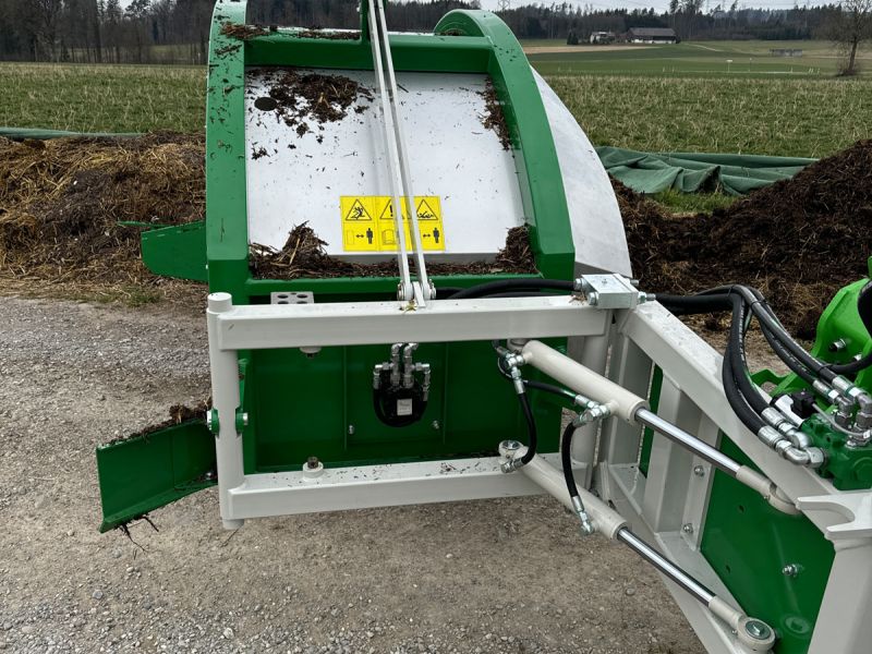 Compost turner TG 233 gallery image 8