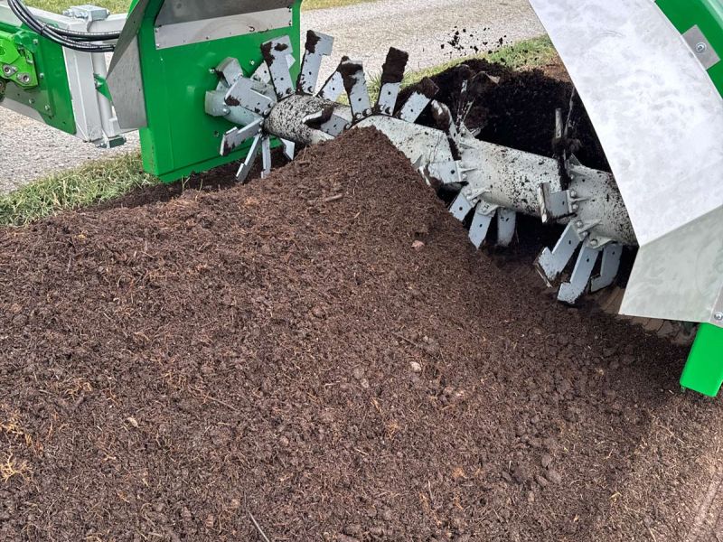 Compost turner TG 233 gallery image 5